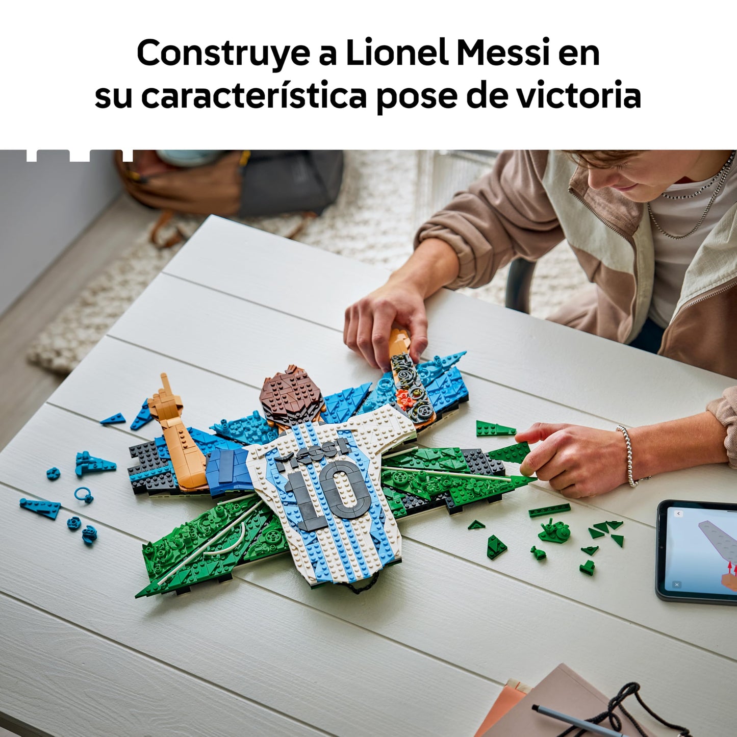 Lionel Messi Celebration 3D Wall Art Building Set – Collectible Football Display Model – 43018