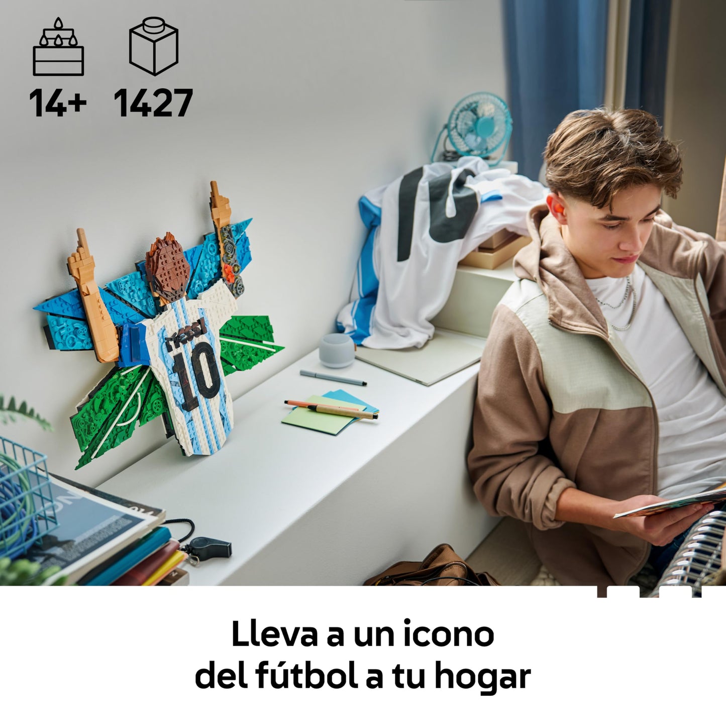 Lionel Messi Celebration 3D Wall Art Building Set – Collectible Football Display Model – 43018